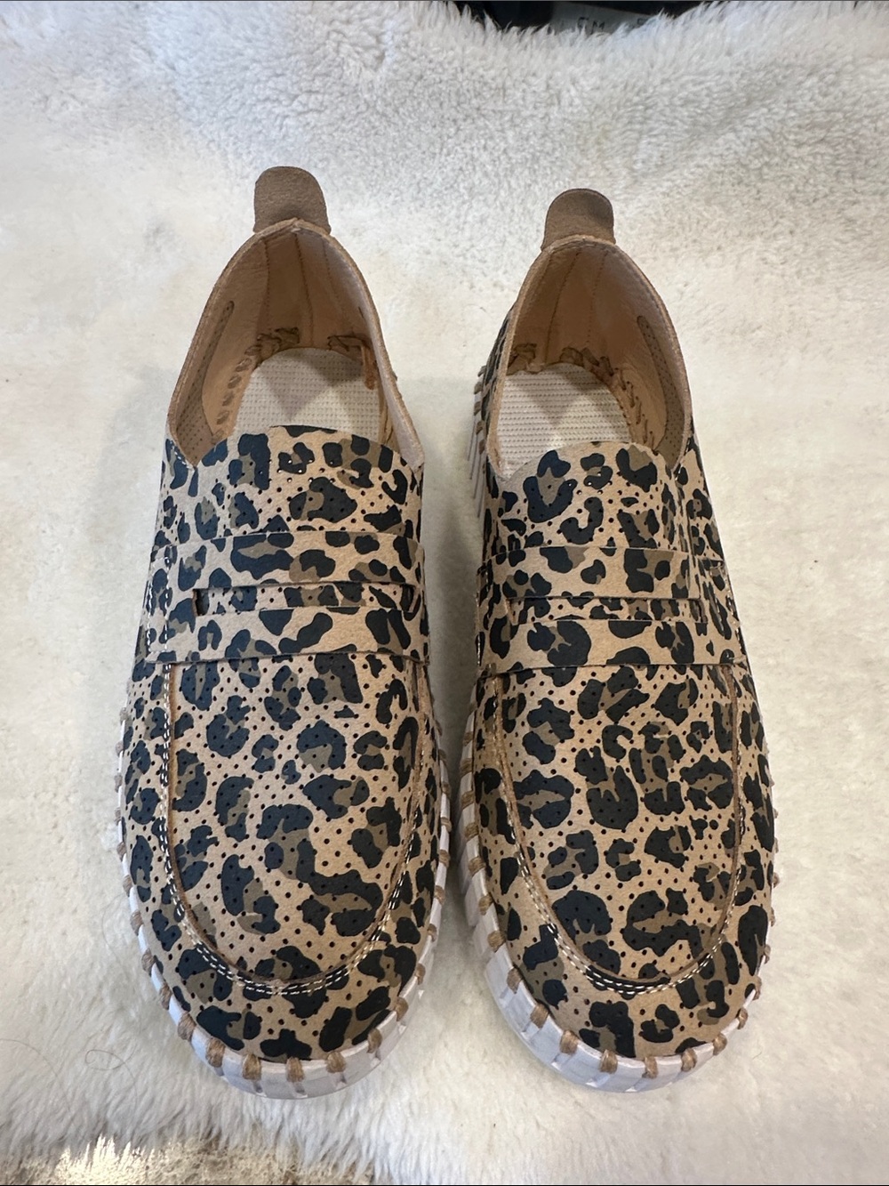 Leopard Print Slip‑On Sneakers for Women - Tan/Black by Ilse Jacobsen - Picture 4 of 4